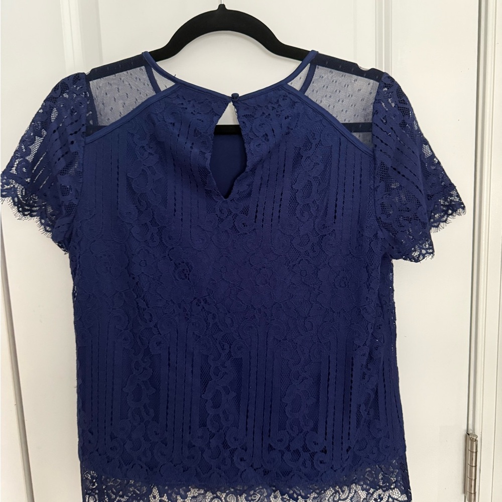 Express Women’s Size Small Navy Blue Lace Short Sleeve    Blouse.